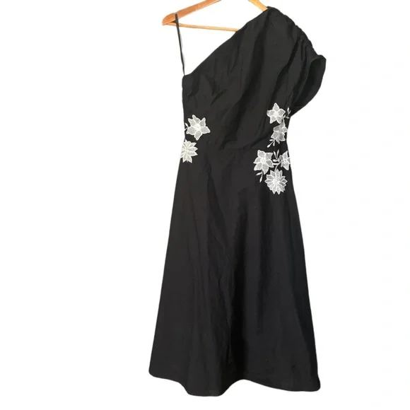 One-Shoulder Floral Embroidery Cotton Poplin Dress in Black Midi Size M 8 - Picture 2 of 9